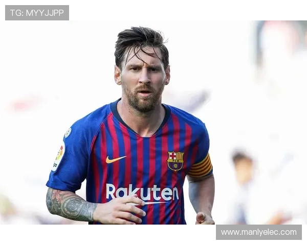 足球明星半脸特写揭示他们的独特魅力与个性风采